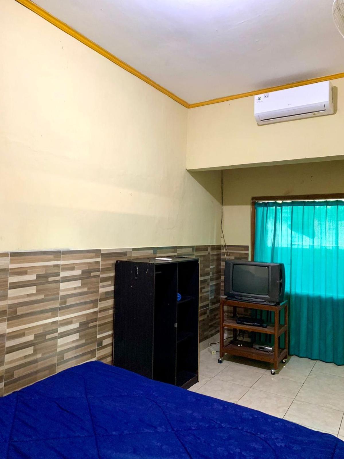 Penginapan Sedap Malam Lovina Buitenkant foto